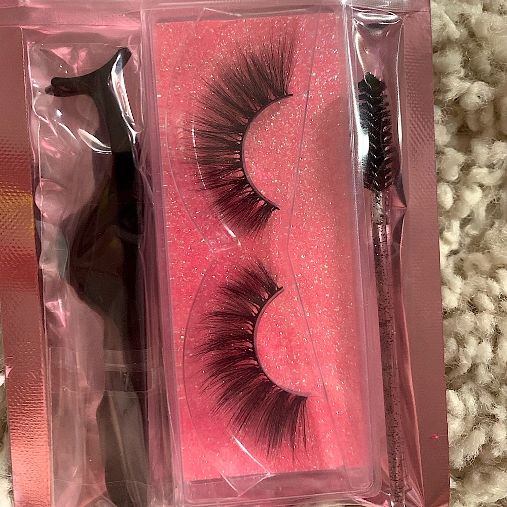 “Kate” Lash Bundle